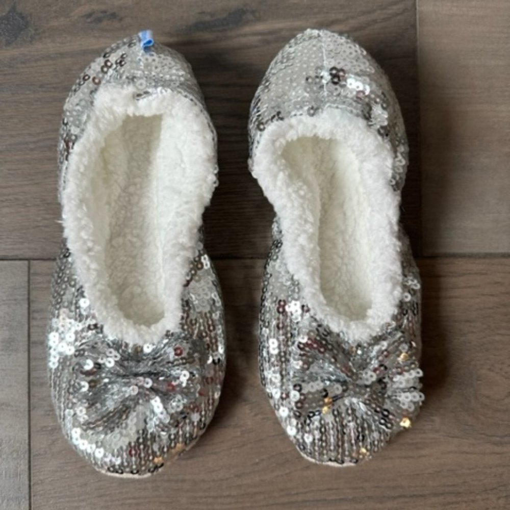 SNOOZIES GIRLS SEQUIN BRAND NEW SLIPPERS